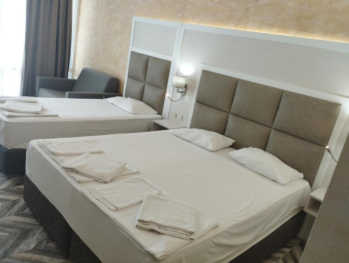 Sea View Triple S B Pomorie Exterior photo